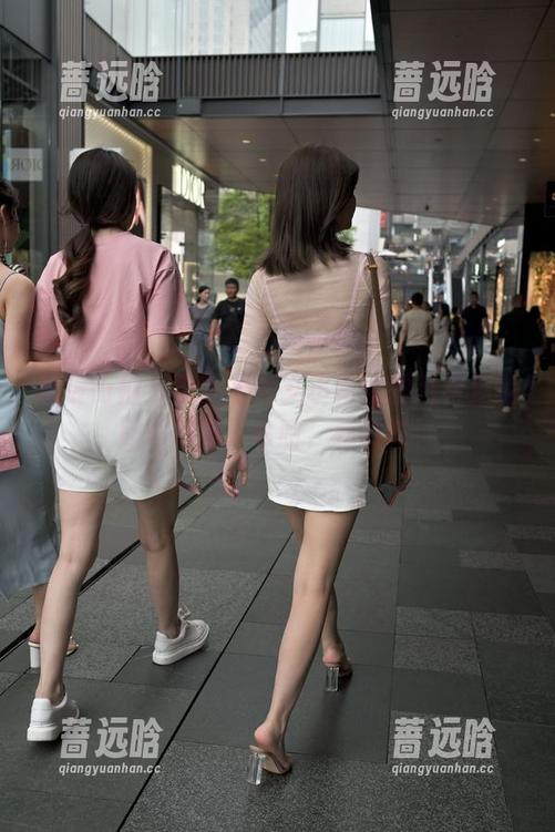 魔镜街拍 - 街拍里的艾小青：图片背后的旗袍故事，哈哈，我懂的！